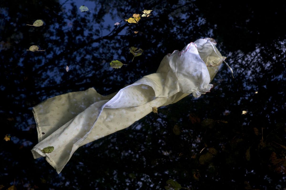 Stillstand in Dunkelblau