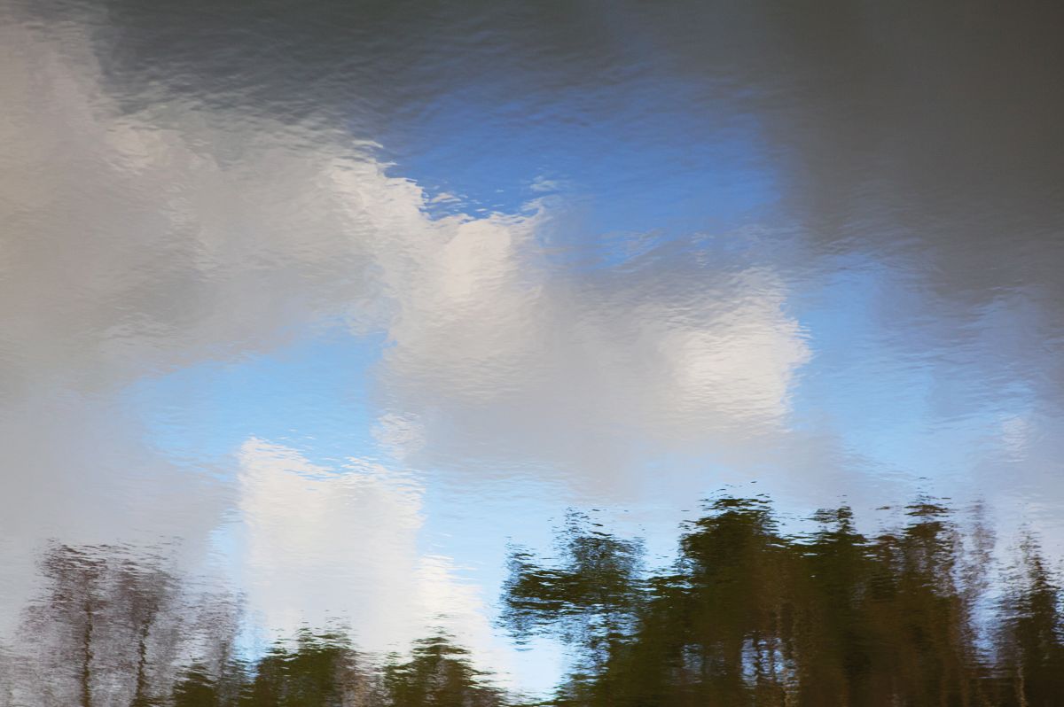 Stillstand in Dunkelblau